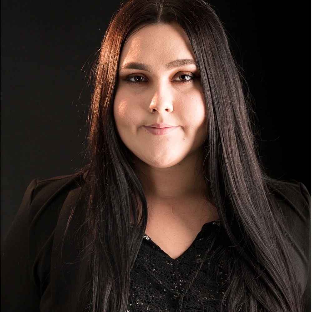 Meet your Posher, Danielle
